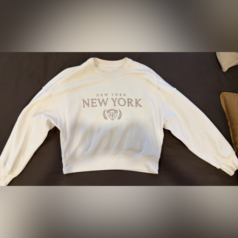 Abercrombie & Fitch Cream New York Crewneck Sweatshirt